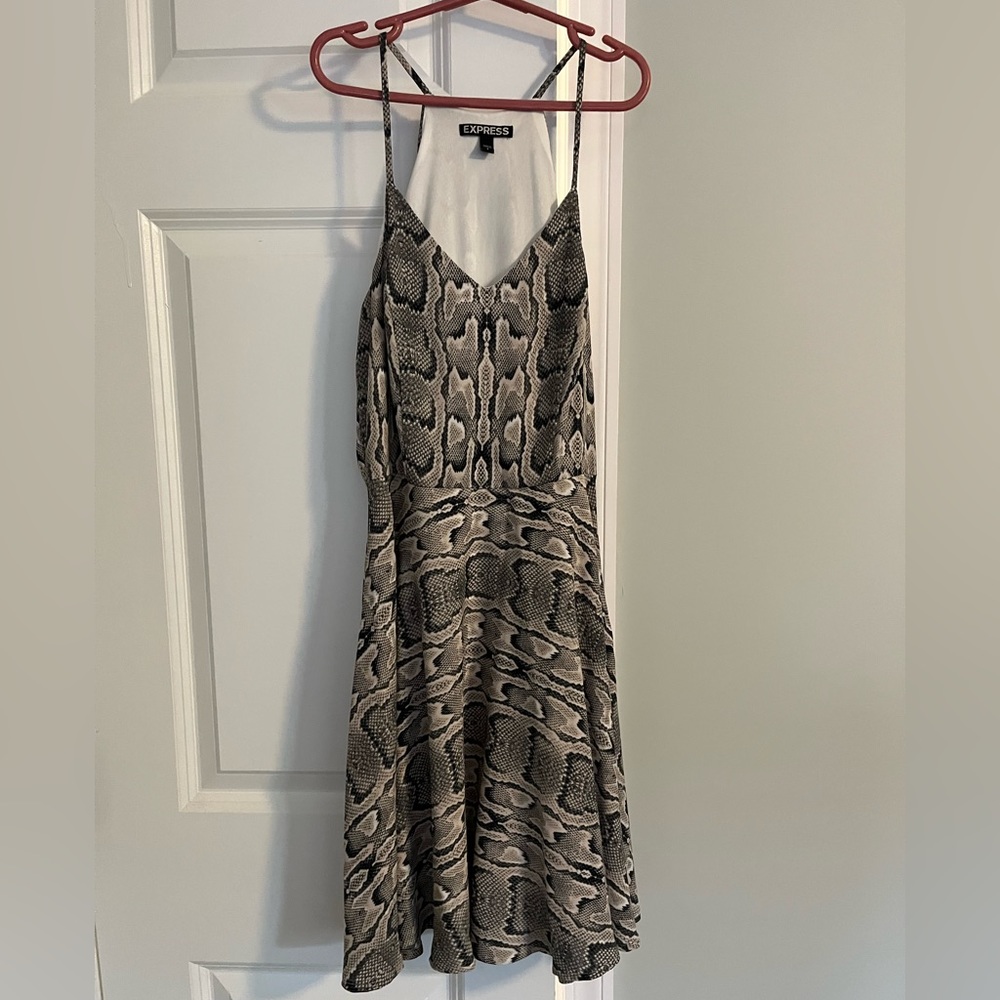 Express dress
